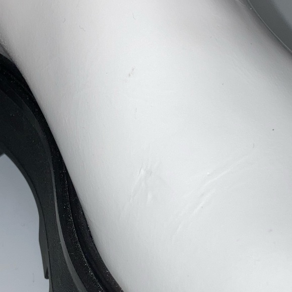 NWOB Alexander McQueen Ivory Leather Rave Chelsea High-Top Boots - Sz 9 - Picture 12 of 13